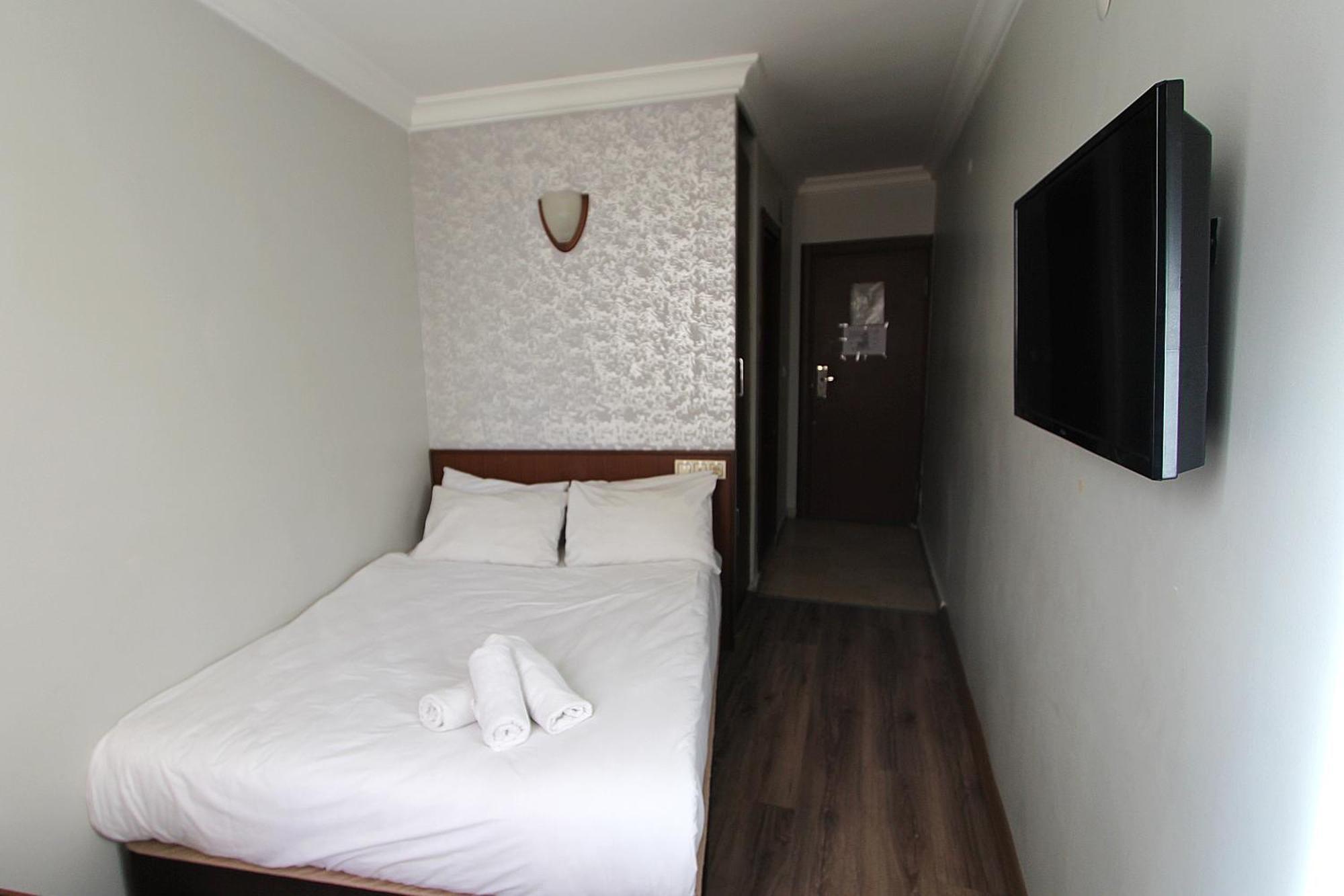 Lyon Hotel Istanbul Exterior foto