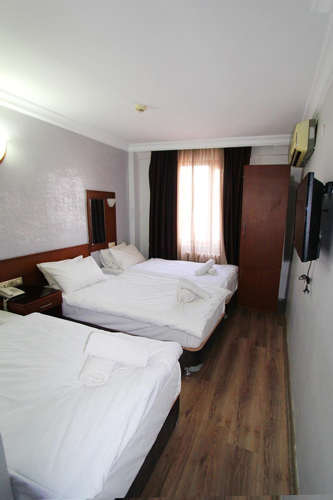 Lyon Hotel Istanbul Exterior foto